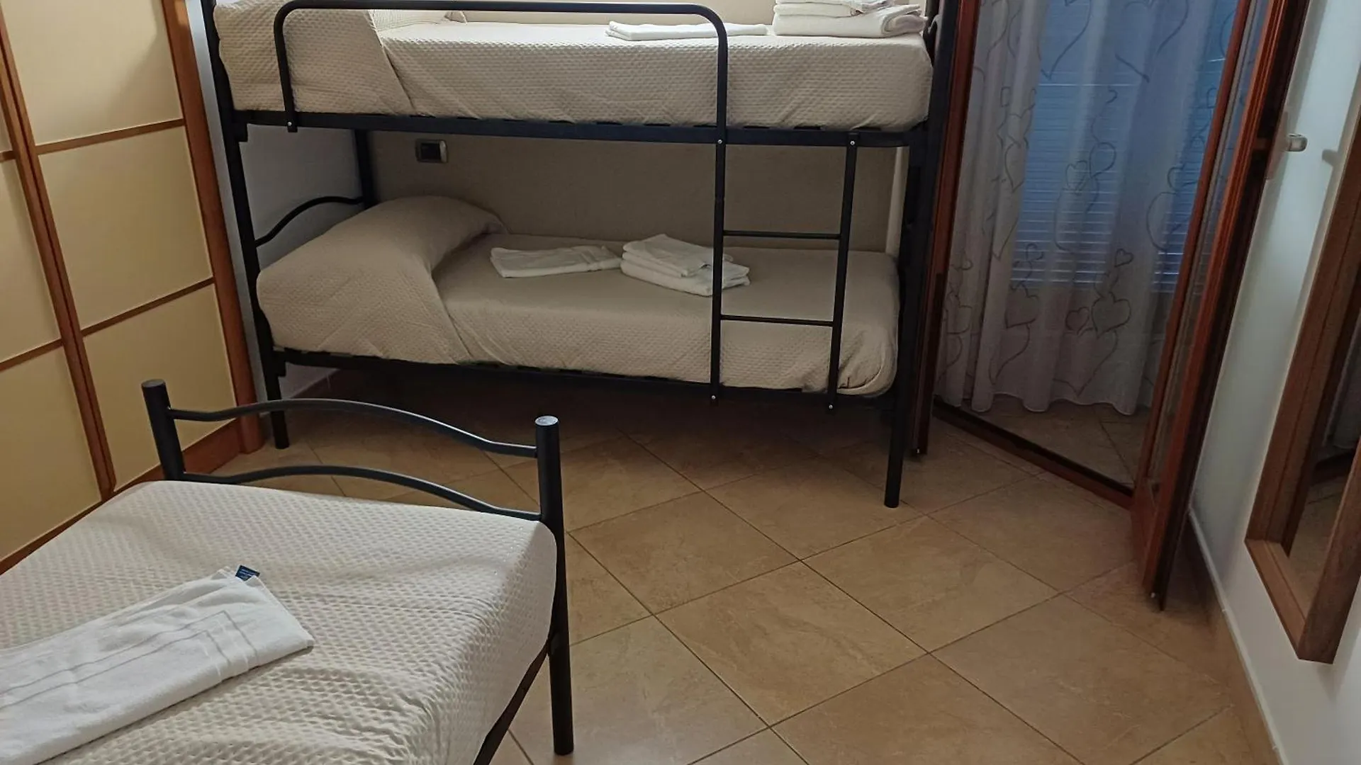 Hostel Ostello Napoli Town Italy