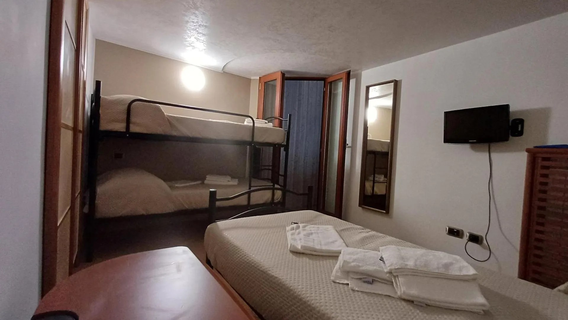 Ostello Napoli Town Hostal