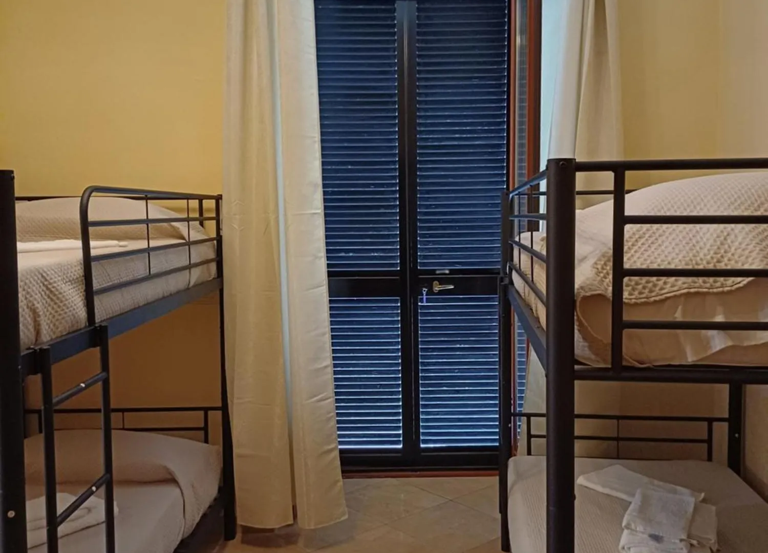 Ostello Napoli Town Hostal